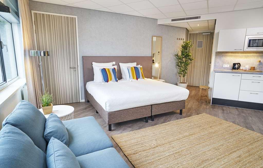 Amrath Apart-Hotel Schiphol Badhoevedorp Room photo